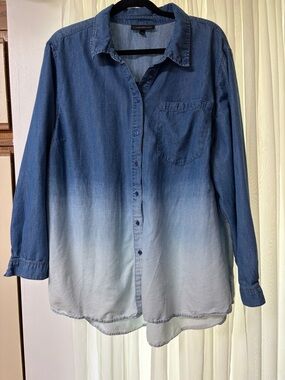Women’s Blue Gradient Shirt